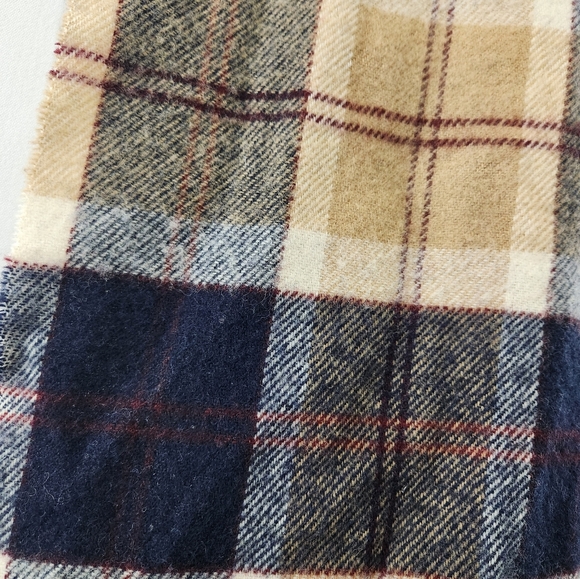 Classic HARRODS OF LONDON Tartan Plaid Navy Blue Beige 100% Lambswool Scarf 69" - Picture 2 of 6